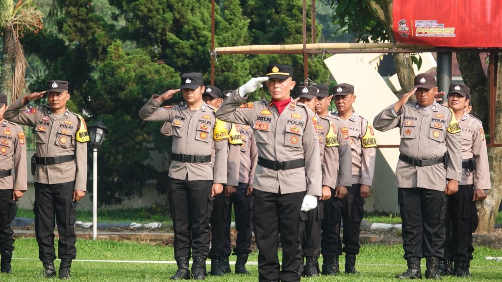 IMG-20240520-WA0141-1024x576 Kapolres Lampung Tengah Pimpin Upacara Harkitnas ke – 116