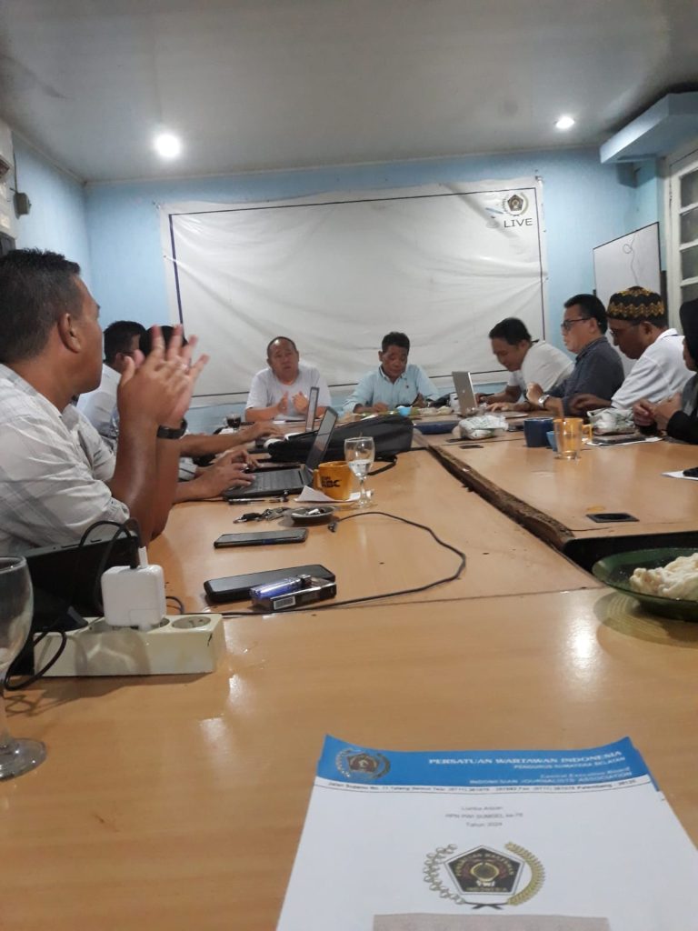 a2-3-768x1024 Ketua PWI Kabupaten /Kota se Sumsel Kompak dan Bersinergi Sukseskan HPN 2024