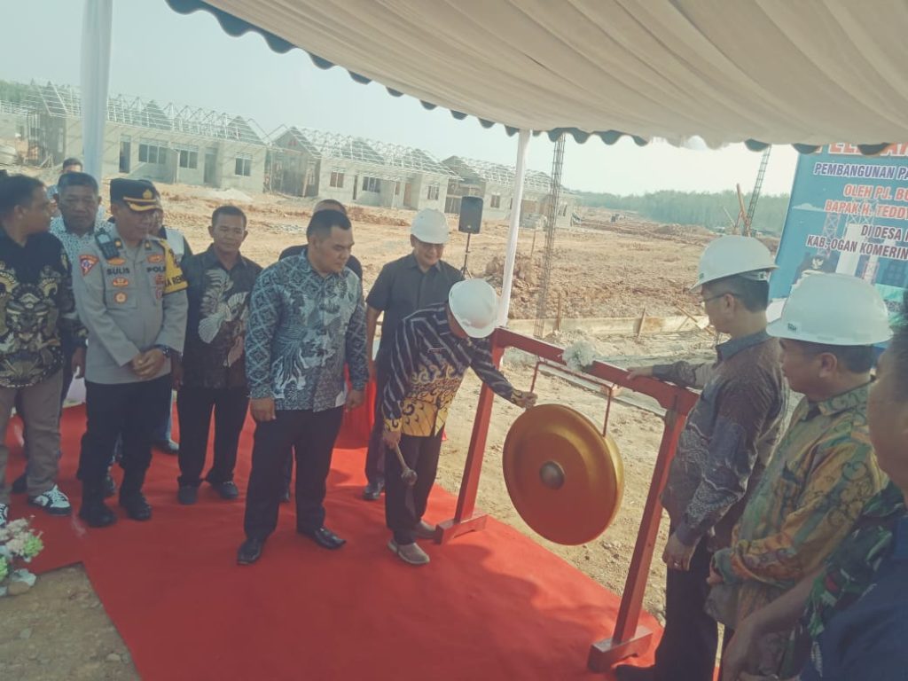 IMG-20240606-WA0165-1024x768 PT. Karya Inti Tani Gelar Peletakan Batu Pertama di Desa Kurup