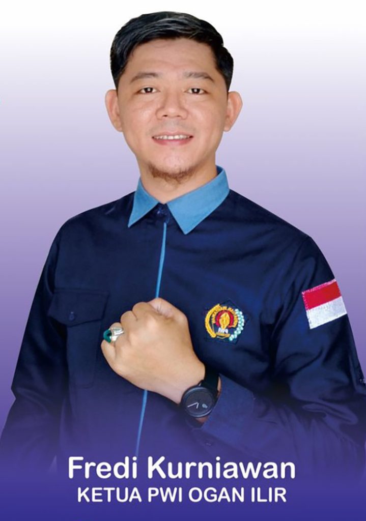 a3-719x1024 Bupati Panca Wijaya Akbar, SH Raih Penghargaan Bupati Sahabat PWI 2024