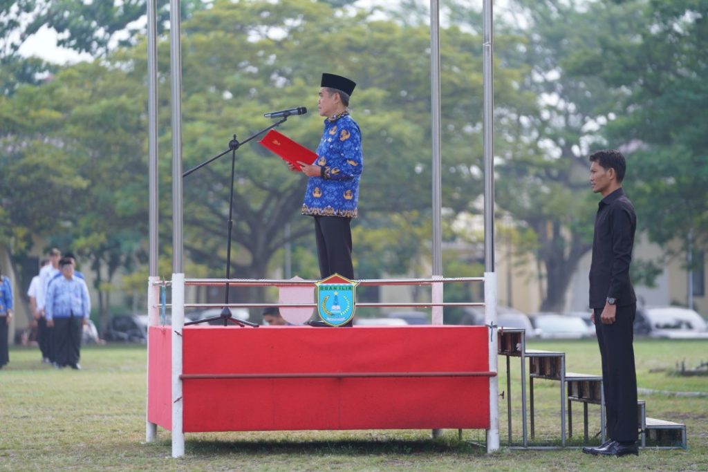 apel-gabungan-pemerintah-kabupaten-ogan-ilir-tahun-2024-usai-cuti-bersama-hari-raya-idul-adha-1445-h-1024x683 Wabup H Ardani, SH, MH Pimpin Apel Gabungan