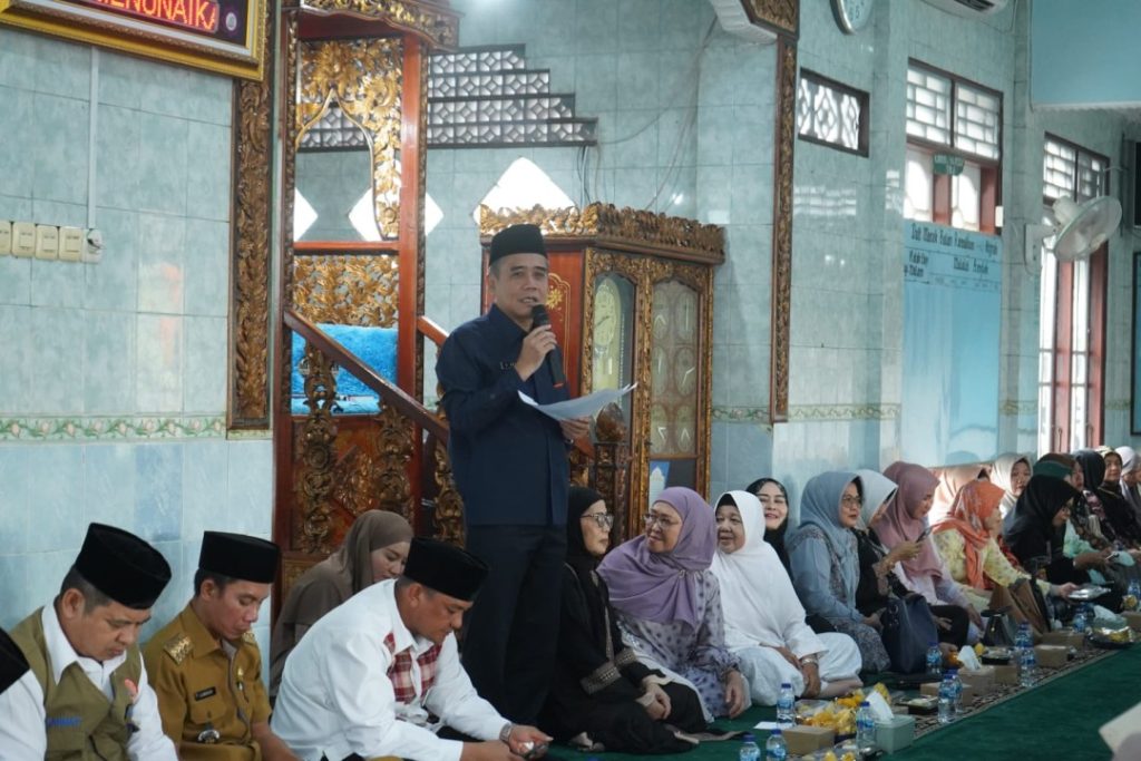 b2-2-1024x683 Hadiri Pengajian di Tanjung Gelam, Wakil Bupati H Ardani Ajak Tingkatkan Kesadaran Beragama