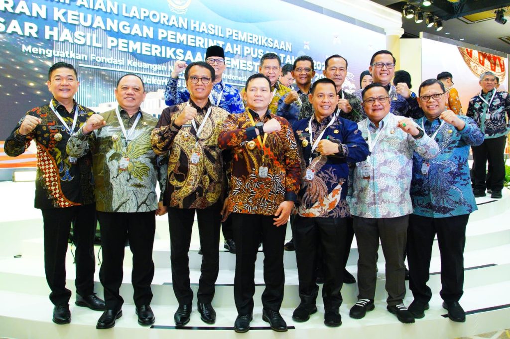 B2-1024x681 Pj Bupati Sandi Fahlepi Hadiri Penyampaian Hasil Pemeriksaan BPK RI dan Seminar Nasional