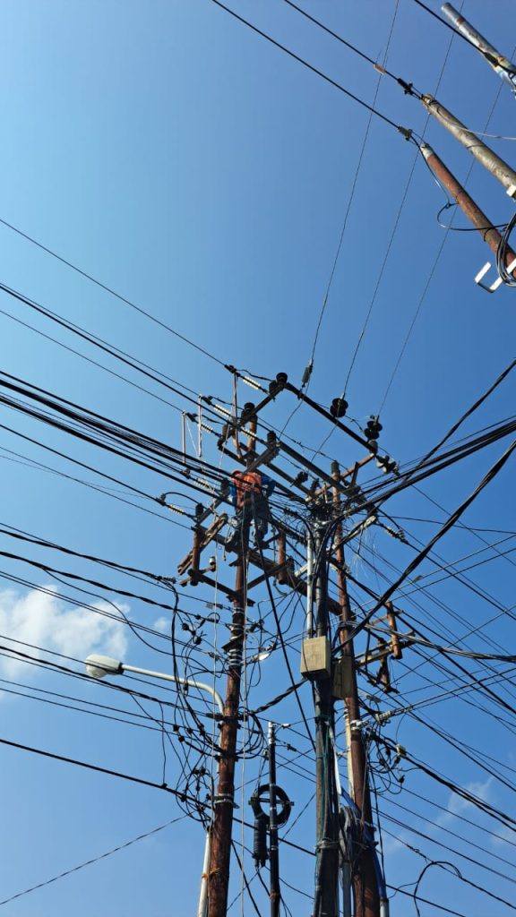 IMG-20240715-WA0116-576x1024 PLN ULP Batujara Bergerak Cepat Pulihkan Gangguan Listrik di Baturaja