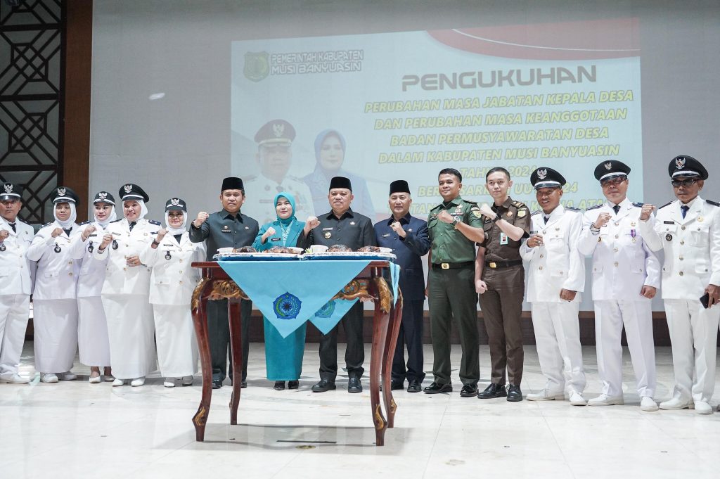 IMG-20240717-WA0051-1024x681 Serentak, Kepala Desa di 229 Desa Wilayah Muba Dikukuhkan