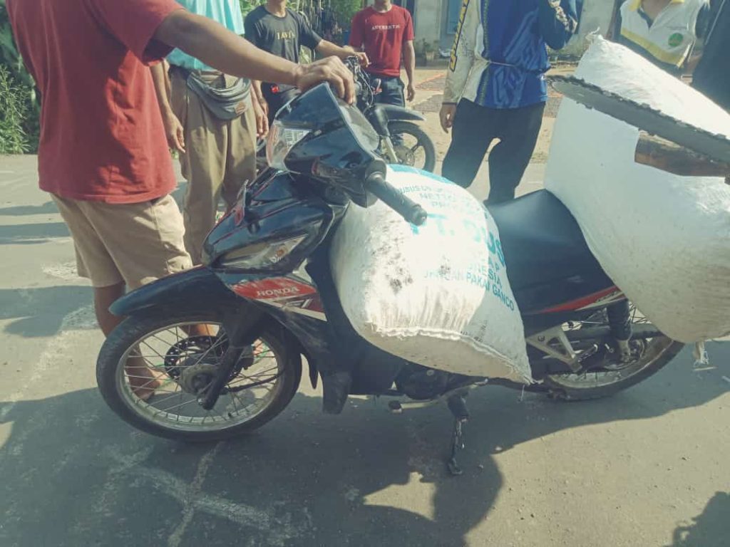 IMG-20240717-WA0083-1024x768 Diduga Maling Kopi, Meki, Warga Desa Banjar Ditangkap, Nyaris Dimassa