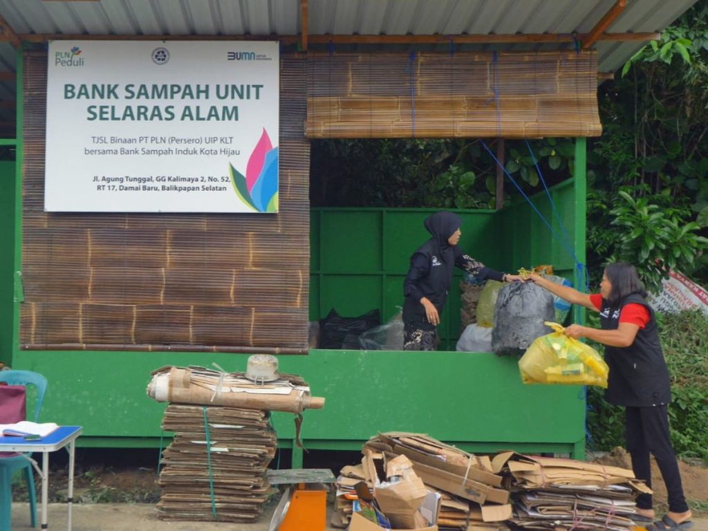 IMG-20240725-WA0034-1024x768 Program TJSL Terbukti Berdampak Positif, Dirut PLN Dinobatkan Jadi Pemimpin Transformasi Bisnis Berkelanjutan