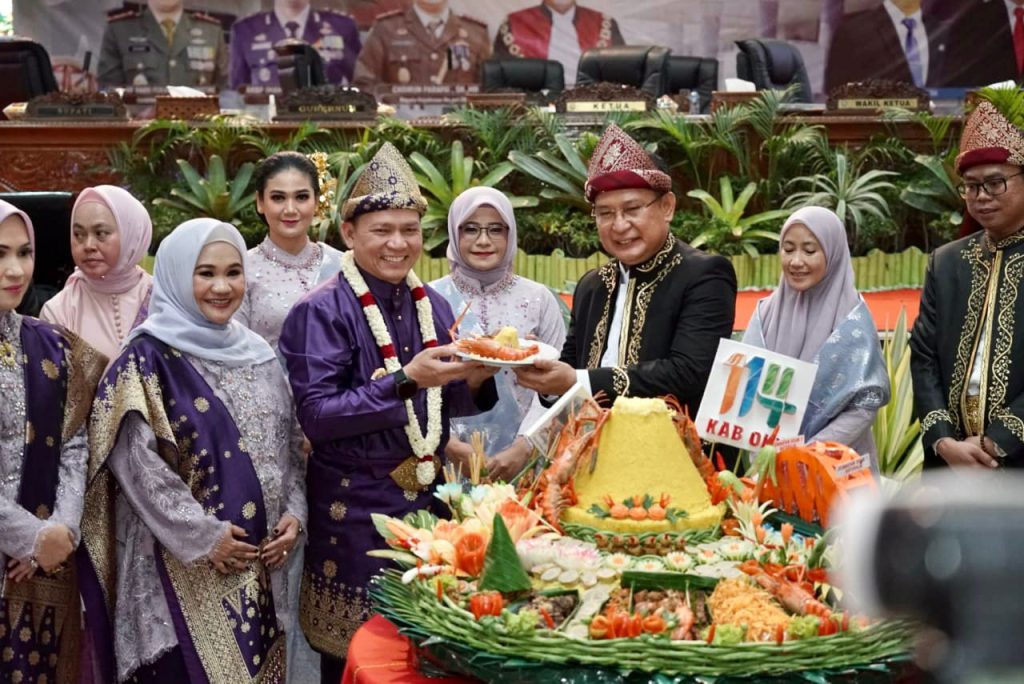 IMG-20240729-WA0162-1024x684 Paripurna Hari Jadi ke-114 Kabupaten OKU Berlangsung Khidmat dan Lancar