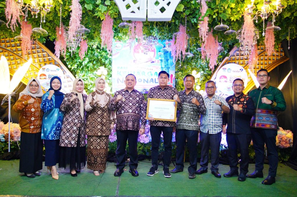 a2-4-1024x681 Pemkab Muba Raih juara 1 Kategori Pelayanan KB Perusahaan