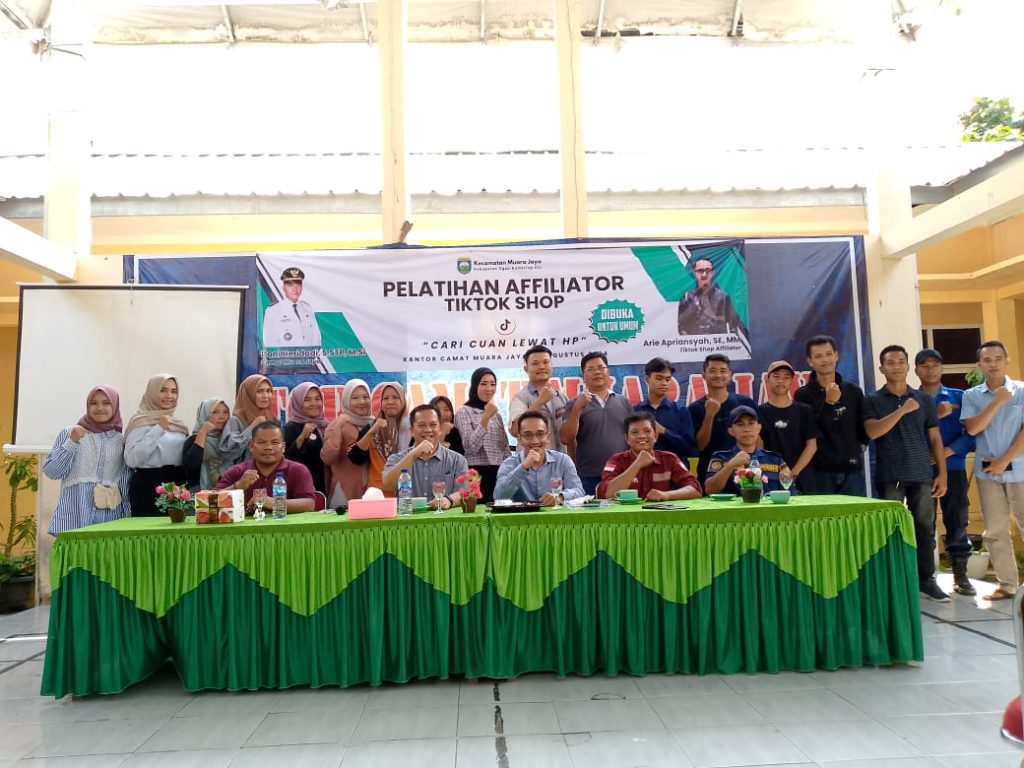 IMG-20240803-WA0097-1024x768 Cari 'Cuan' Via Handphone, Gelar Pelatihan Affiliator Tiktok Shop