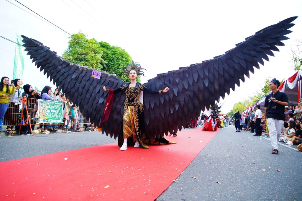 A9-1024x681 Bak Lautan Manusia, Masyarakat Muba Padati Sepanjang Kolonel Wahid Udin Saksikan Karnaval