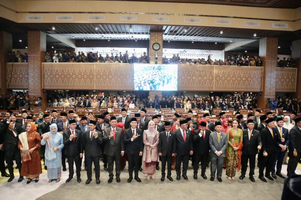 c2-10-1024x683 Selamat!, Anggota DPRD Prov Sumsel Terpilih Periode 2024-2029 Resmi Dilantik
