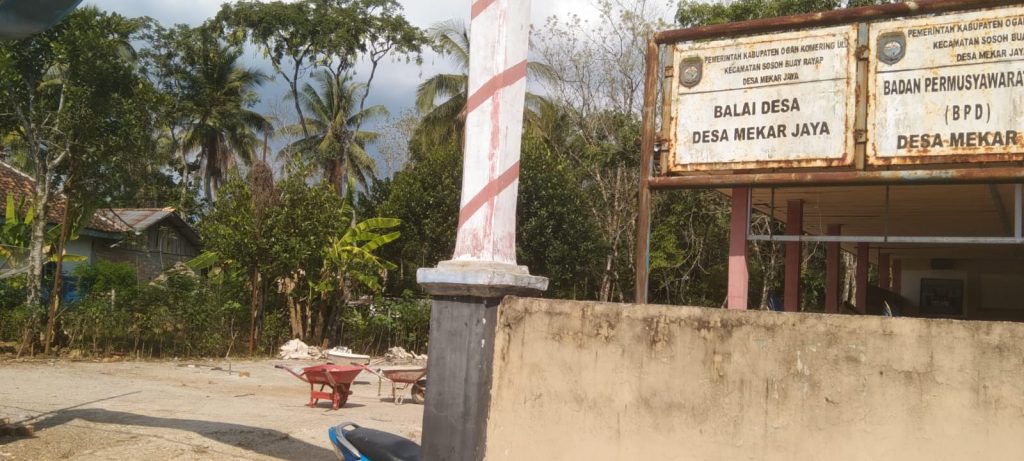 c2-7-1024x461 Kamis Belum Terpasang, Dikonfirmasi Kades Mekar Jaya: Anda Saja tidak Melihatnya