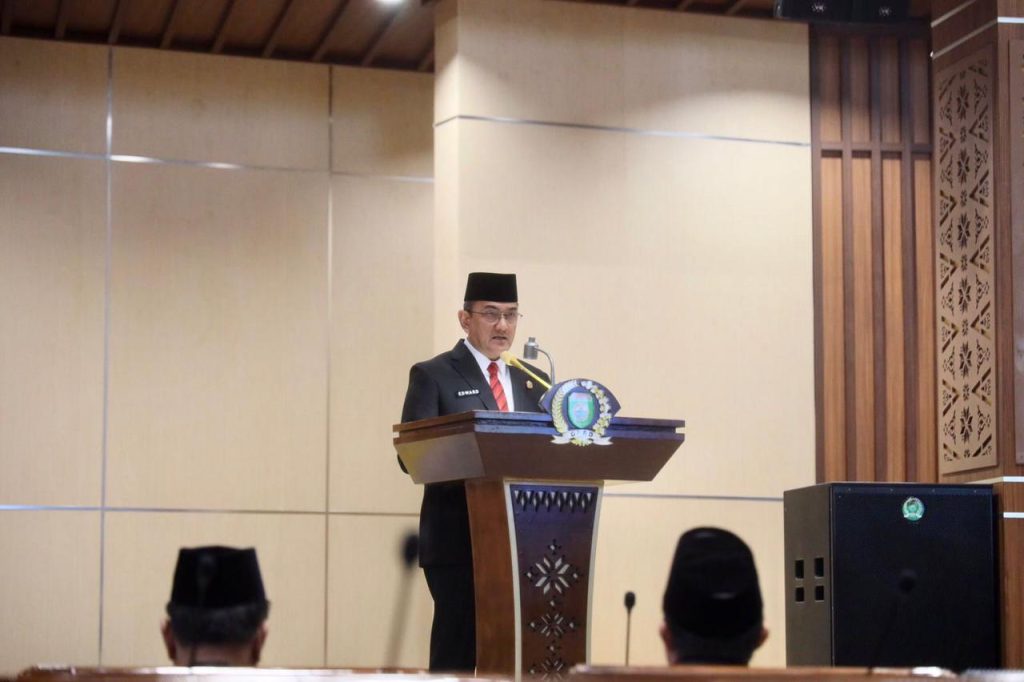 c3-1-1024x682 Rapat Paripurna LXXXVIII (88) DPRD  Prov. Sumsel: Sekda Edward Candra Sampaikan Jawaban Gubernur
