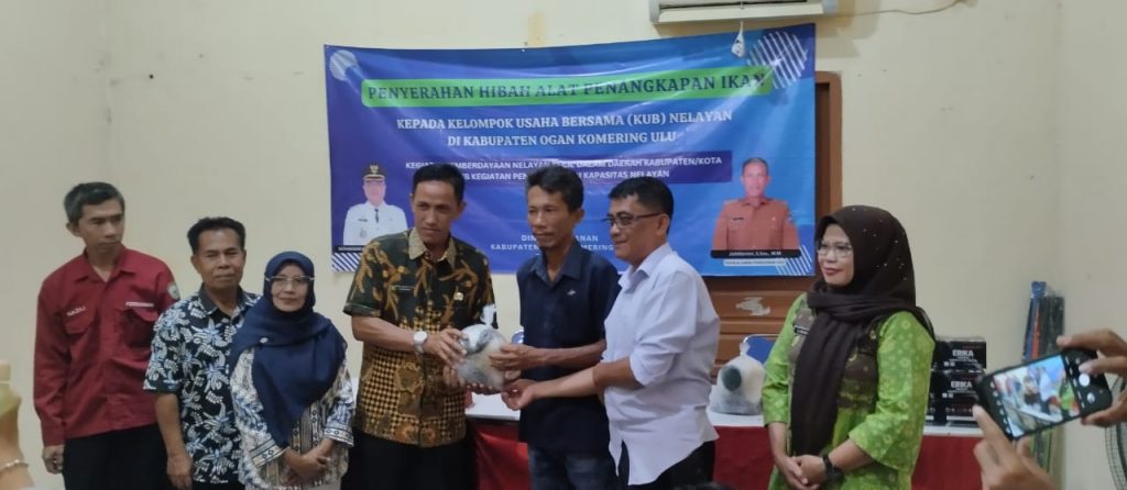 c2-7-1024x446 5 KUB Nelayan di 5 Kecamatan OKU Terima Hibah Alat Penangkap Ikan