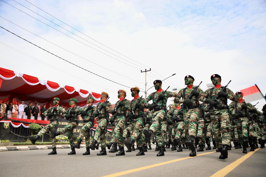 c4-1-1024x681 Dipadati Warga, HUT ke-79 TNI Berlangsung Khidmat dan Semarak