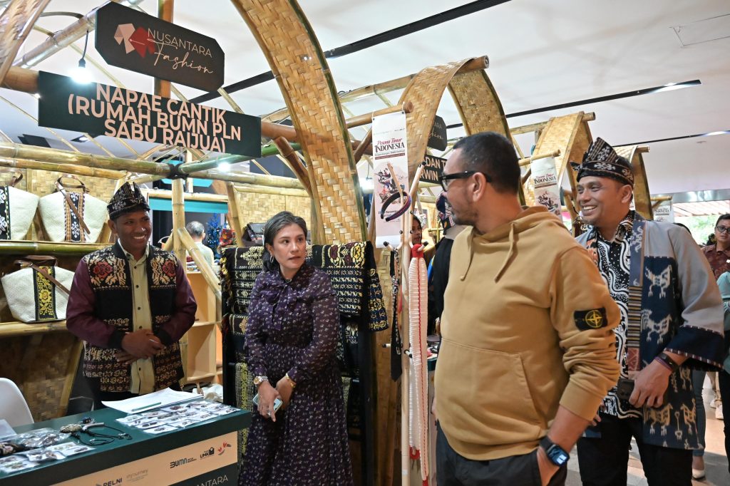 D3-2-1024x682 PLN Gelar Bazar UMKM di Sarinah, Suguhkan Pesona Timur Indonesia