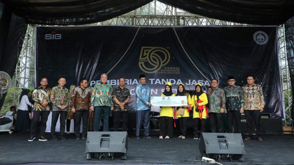 IMG-20241115-WA0024-1024x575 Rayakan HUT Emas ke - 50, Semen Baturaja Sinergi Membangun Keberlanjutan
