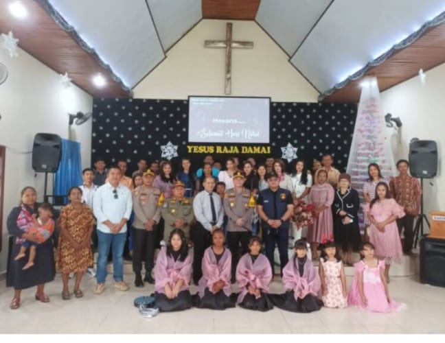 IMG-20241226-WA0051-1 Polres Apresiasi Perayaan Natal di OKUS Lancar, Damai dan Tertib