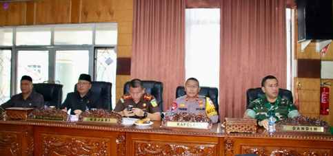a4-1 Ranperda APBD OKU 2025 Resmi Disahkan Menjadi Perda
