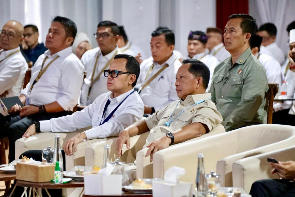 B1-1-1024x683 Hari ke-6 Retreat Kepala Daerah: Gubernur Sumsel Herman Deru Simak Paparan Wapres RI