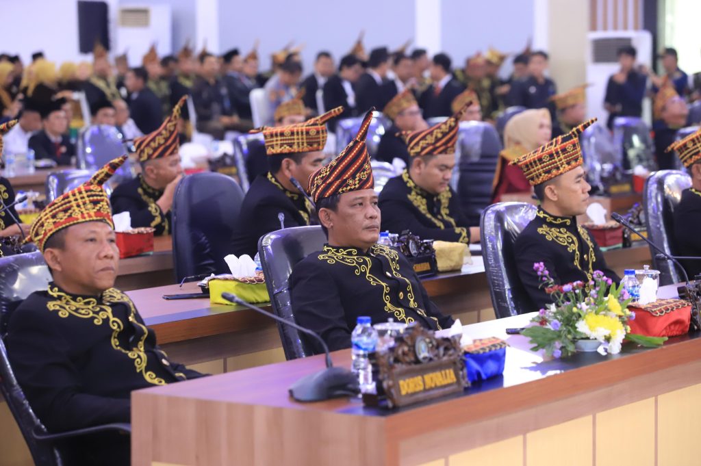 d3-1-1024x681 Rapat Paripurna HUT ke-21 Kabupaten OKUS Berlangsung Khidmat dan Semarak