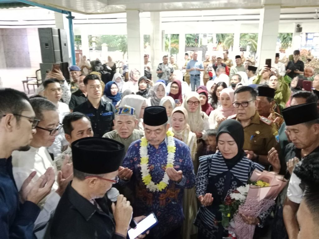 IMG-20250306-WA0020-1024x768 Berlangsung Khidmat, Sertijab Pj Bupati Lahat ke Bupati dan Wakil Bupati Lahat