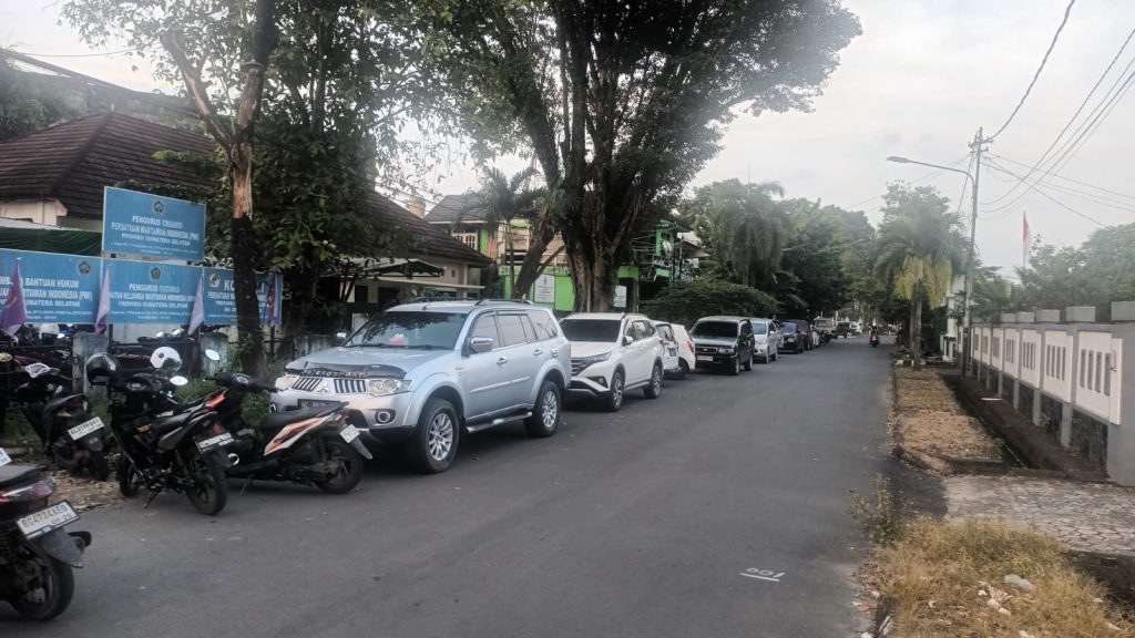e8-1024x576 Perkuat Kebersamaan, PWI Sumsel Gelar Buka Puasa Bersama Ulama dan Anak Yatim Piatu