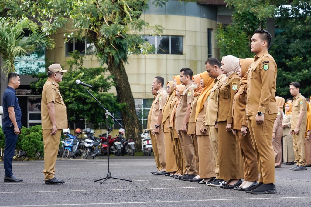 IMG-20250414-WA0029-1024x683 Tetap Kompak dan Berikan Banyak Manfaat, Bupati H M Toha Pimpin Apel Pagi