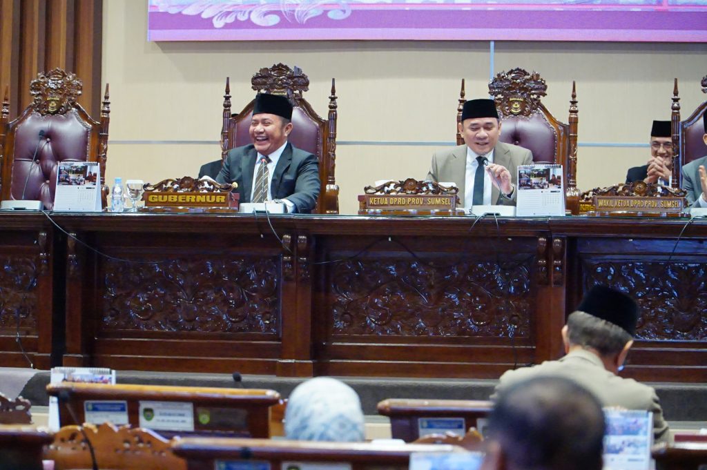 A2-6-1024x681 Rapat Paripurna XVIII DPRD Sumsel: Penjelasan Gubernur Sumsel terhadap Raperda Perubahan APBD Provinsi Sumsel TA 2025