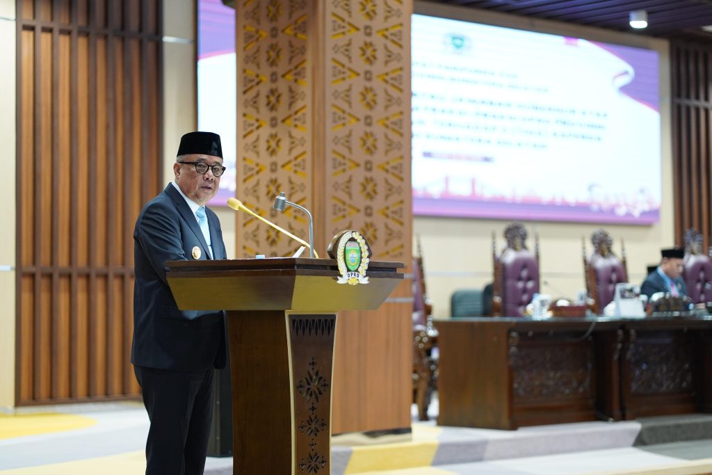 A5-3-1024x683 Paripurna XVII DPRD Prov Sumsel: Jawaban Gubernur atas Pandangan Umum Fraksi-fraksi DPRD Sumsel terhadap Tiga Raperda