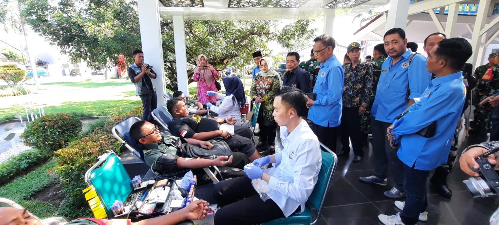 IMG-20250710-WA0088-1024x461 Aksi Peduli PWI Sumsel,  Gelar Donor Darah dan Sunatan Massal