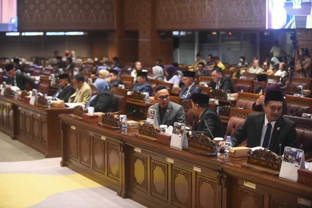 d3-8-1024x683 Rapat Paripurna DPRD Sumsel, Pemprov Sumsel Optimalkan Pendapatan dan Pelayanan Publik 2025