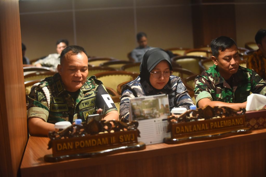 d4-8-1024x683 Rapat Paripurna DPRD Sumsel, Pemprov Sumsel Optimalkan Pendapatan dan Pelayanan Publik 2025