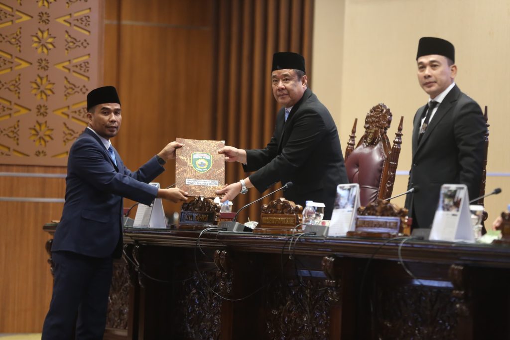 f1-3-1024x683 Pemandangan Umum Fraksi-fraksi DPRD Sumsel Terhadap Raperda Perubahan APBD Prov Sumsel TA 2025