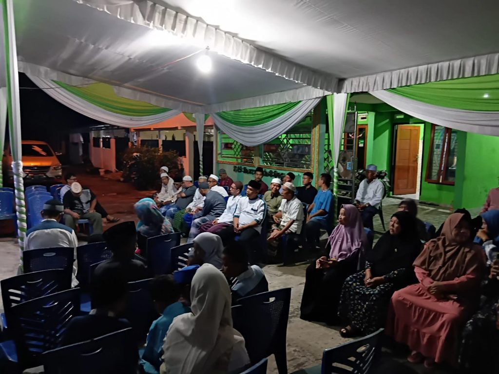 E4-1-1024x768 Sambangi Gandus, Pimpinan Pondok Pesantren Walisongo Ngabar Yasinan dan Makan Malam Bersama Alumni dan Warga