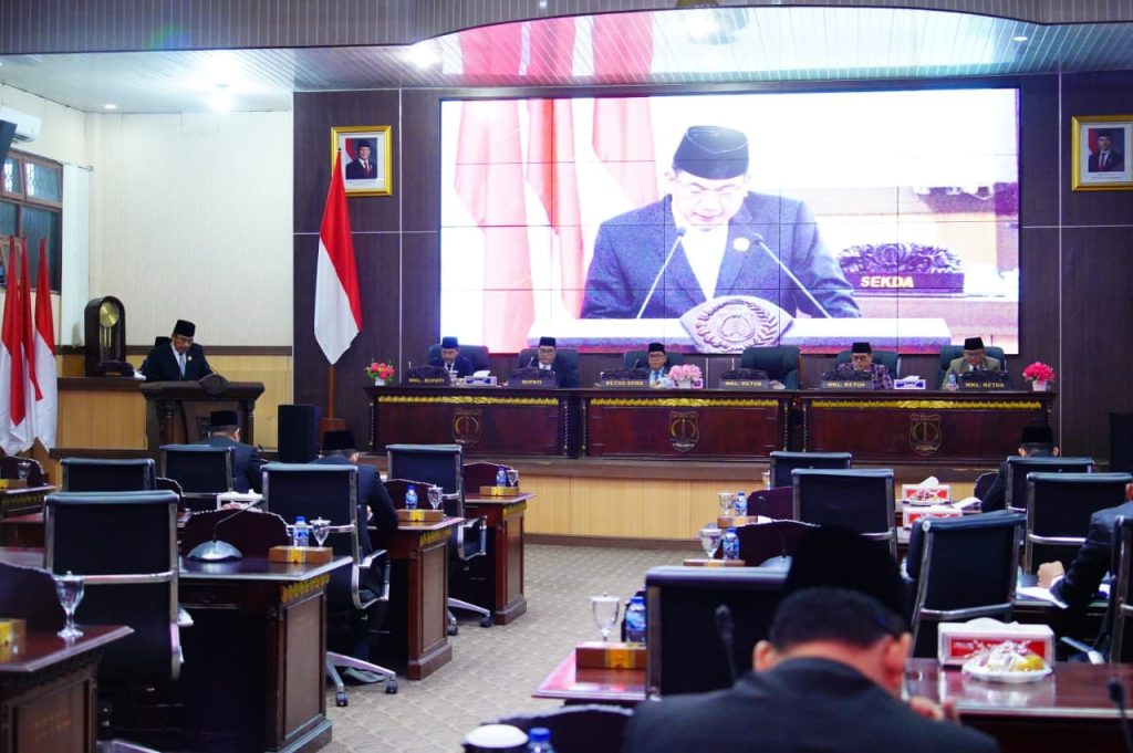 D1-24-1024x681 DPRD Muba Gelar Rapat Paripurna, Bahas LKPJ Bupati Muba Tahun Anggaran 2025