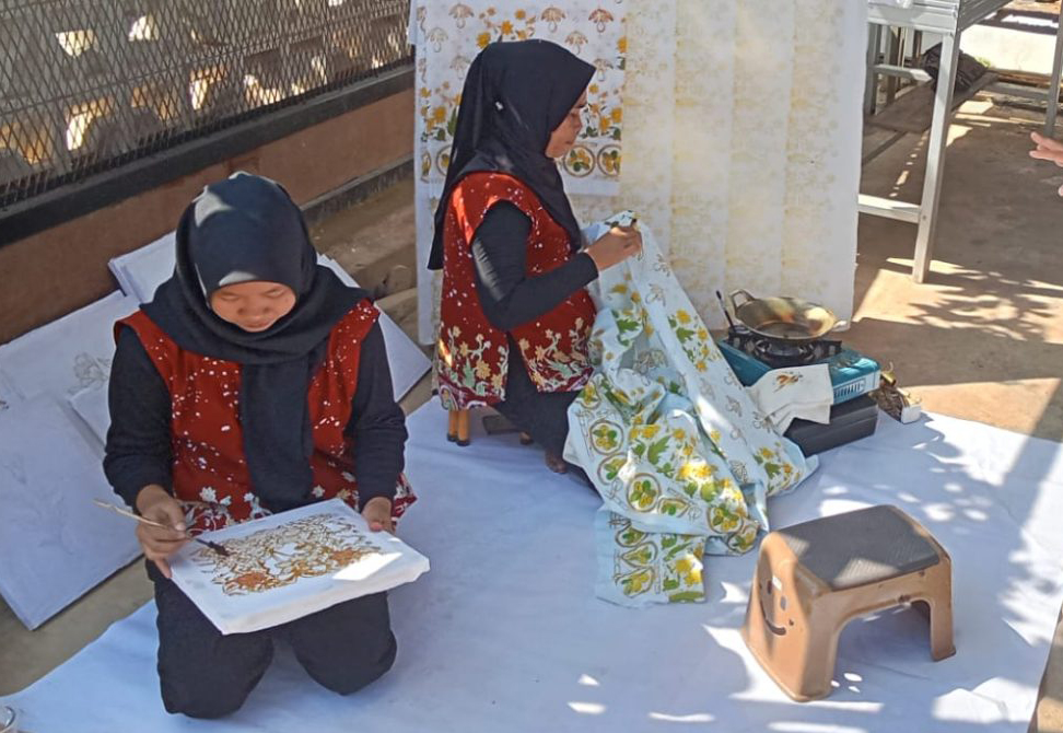 d6 Berkah Limbah, Rumah Kreatif Boek Khaman Tingkatkan Semangat Kewirausahaan Warga Desa Lubuk Raman
