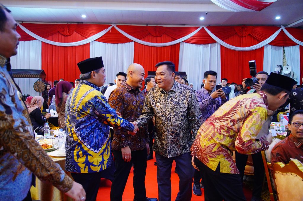 1001752811-1024x681 Bupati Muba Hadiri Pisah Sambut Kajati Sumsel, Tekankan Sinergi Penegakan Hukum dan Gizi Nasional
